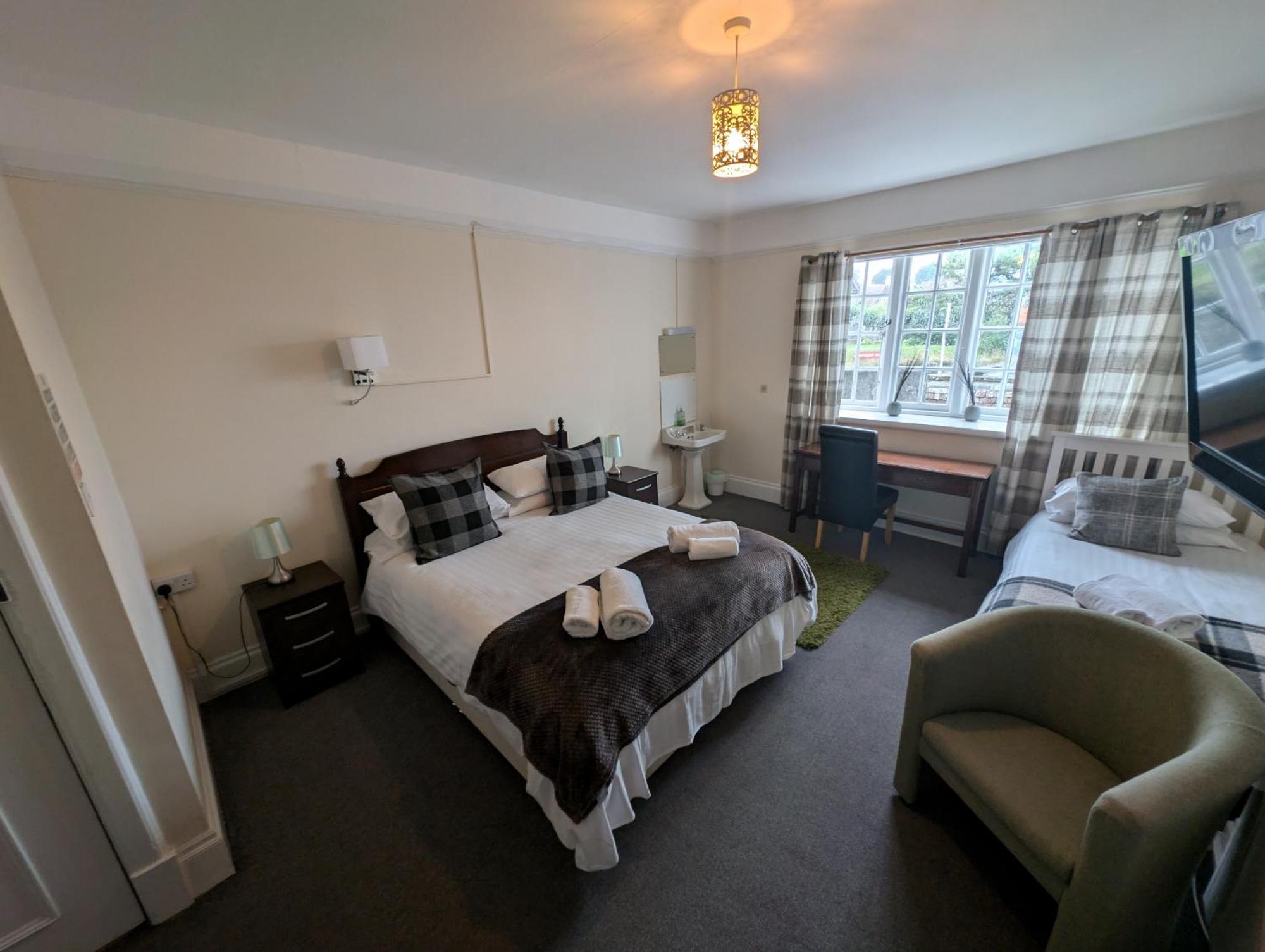 The Bear Marlborough Hotel Luaran gambar