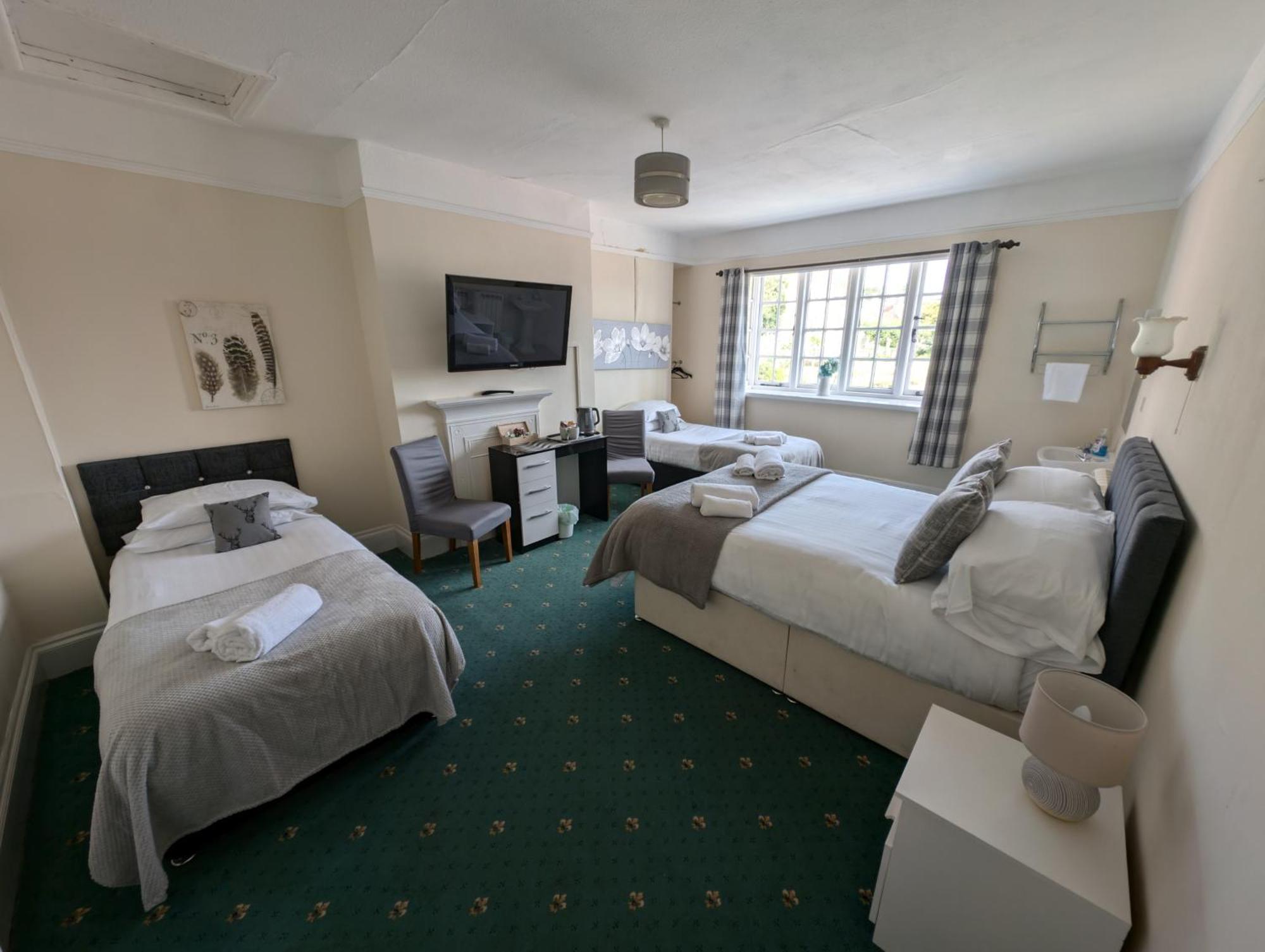 The Bear Marlborough Hotel Luaran gambar